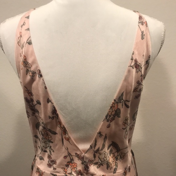 Lumiere contemporary V- Neck Sleeveless, Floral Print, Wrap Dress Size M - Picture 4 of 6